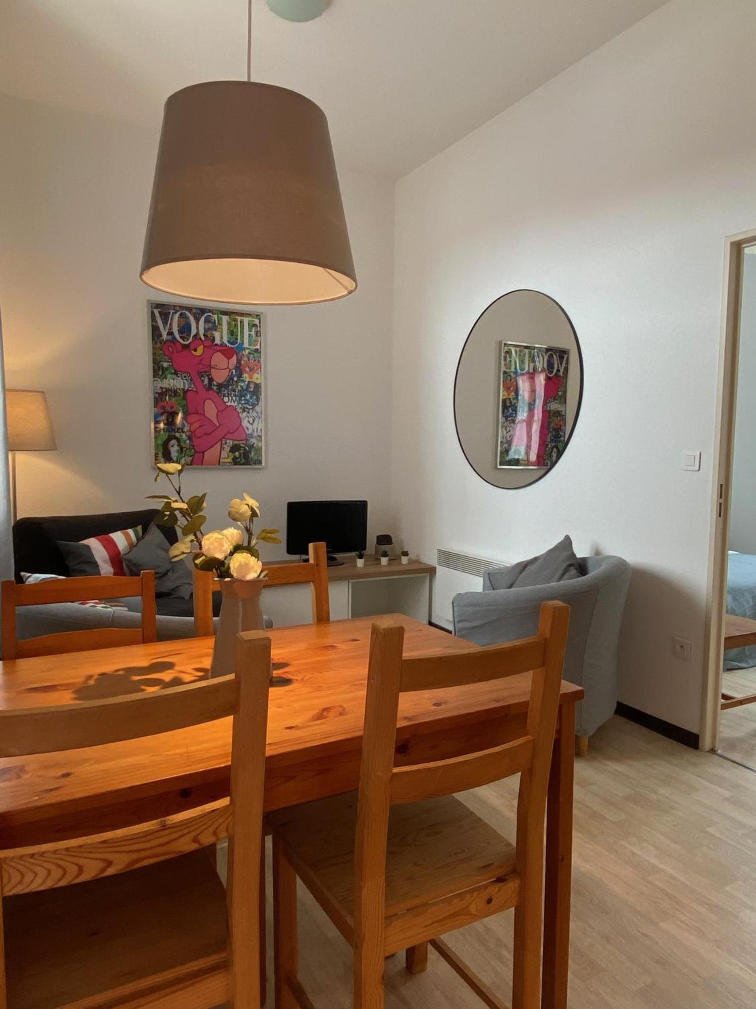 Appartements Soulac - Hyper Centre Et Plage Bagian luar foto