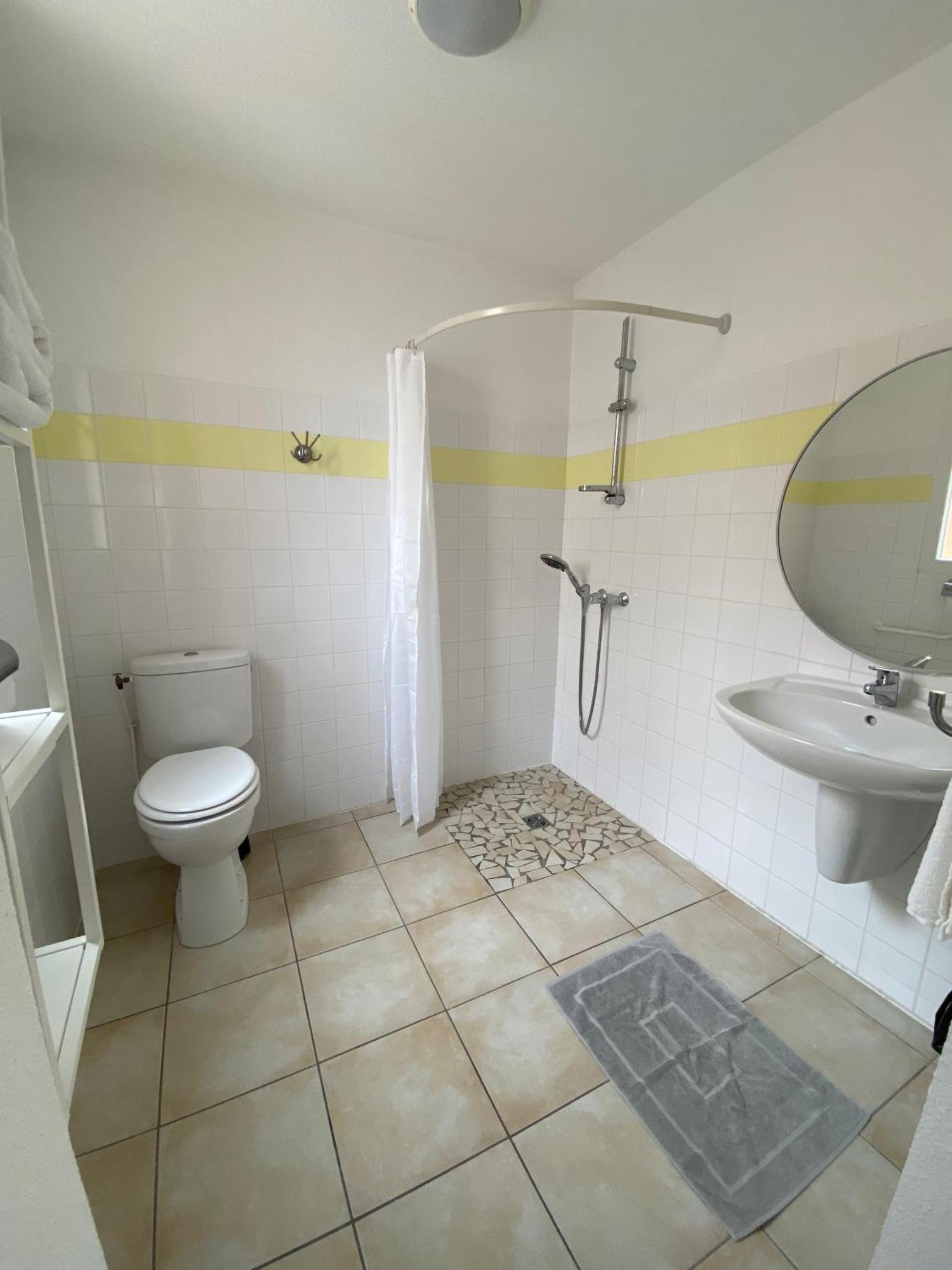 Appartements Soulac - Hyper Centre Et Plage Bagian luar foto